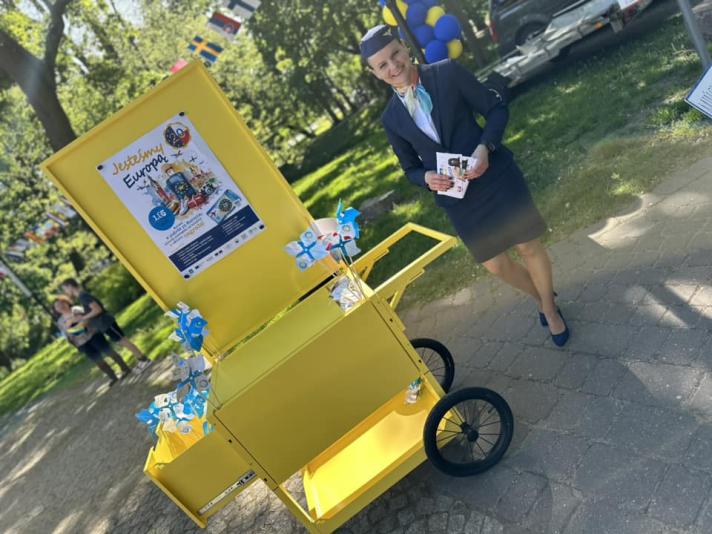 Mobile point promoting the EU